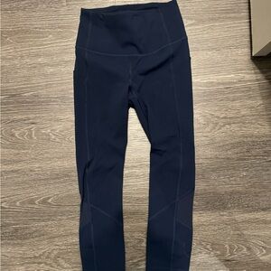 NWOT Lululemon women’s cropped leggings